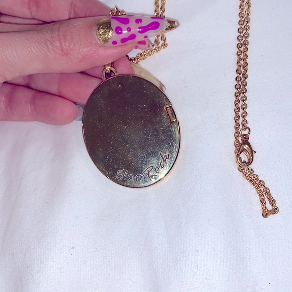 Fleur de Lis gold and white enamel locket - Picture 4 of 5